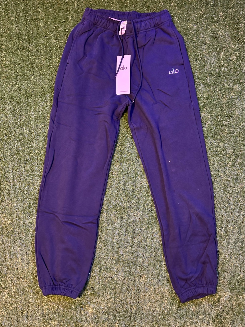 ALO Yoga Men’s Navy Quarter-Zip - Picture 3 of 5